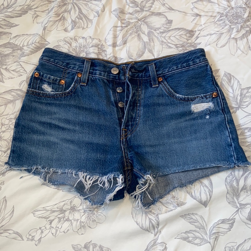 Brand new Levi’s jean shorts